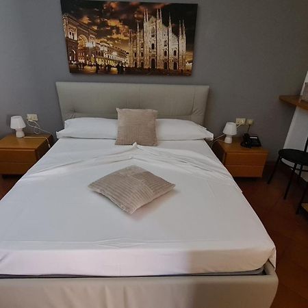 Albergo La Scaletta Канту Екстер'єр фото