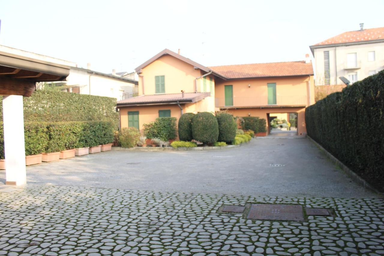 Albergo La Scaletta Канту Екстер'єр фото
